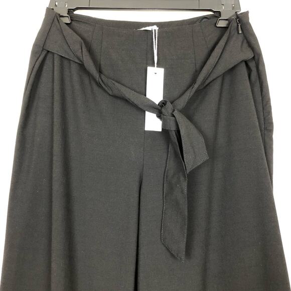 NWT GF Collection Black Cropped Pants Size 4 - Picture 3 of 6